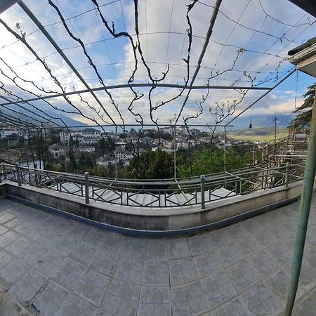 Your Home Away From Home! Gjirokastër المظهر الخارجي الصورة